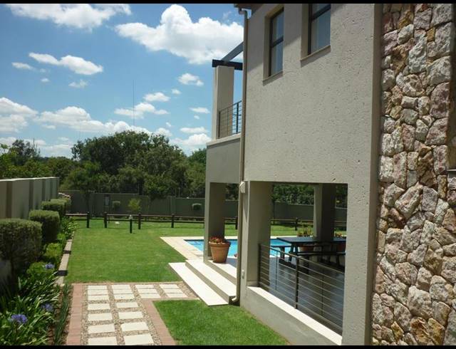 1 BEDROOM APARTMENT FOR SALE IN LONEHILL